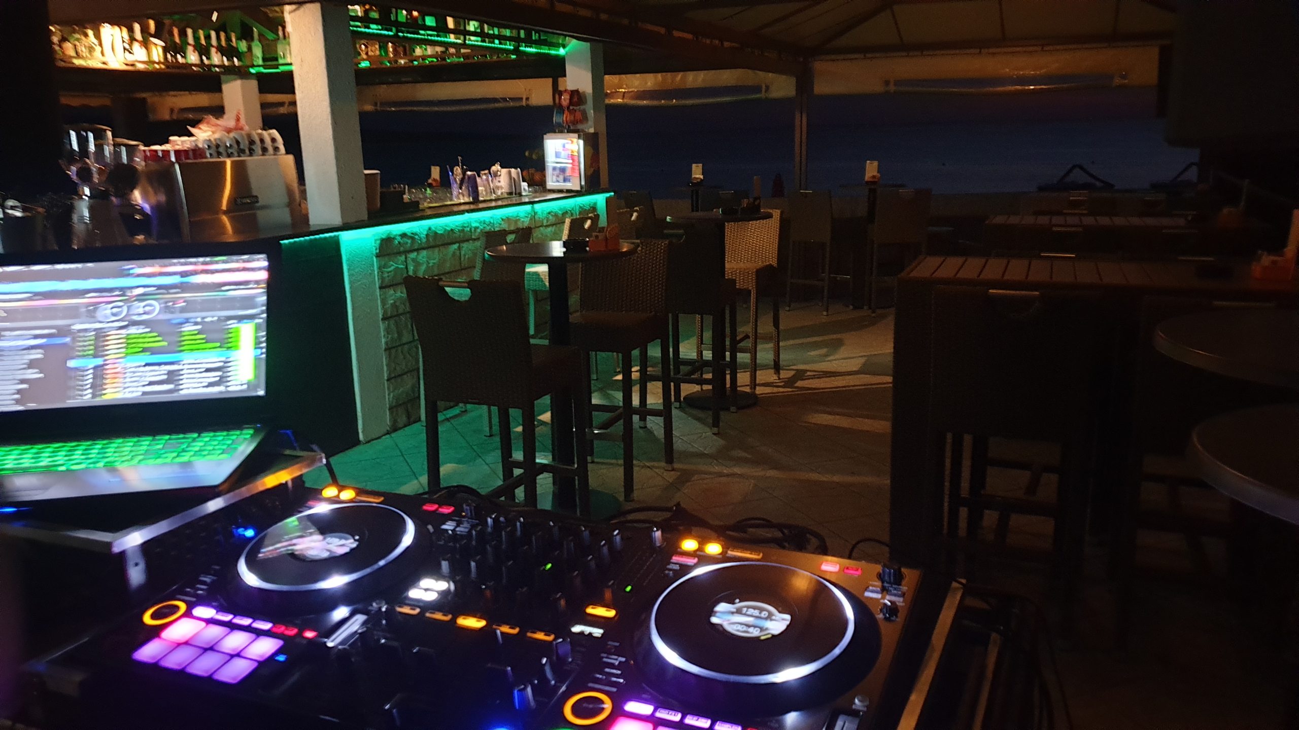 COHIBA BEACH BAR - POVLJANA / PAG